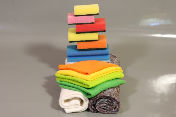 Household sponges and cloths