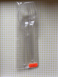 Набір одноразових столових приборів (виделка, ніж, ложка)