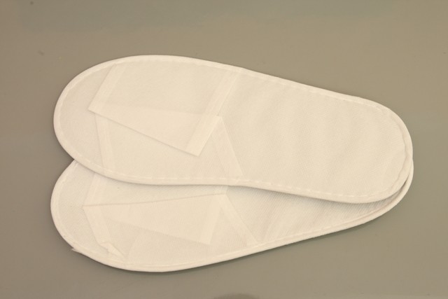 Disposable slippers (2pcs)